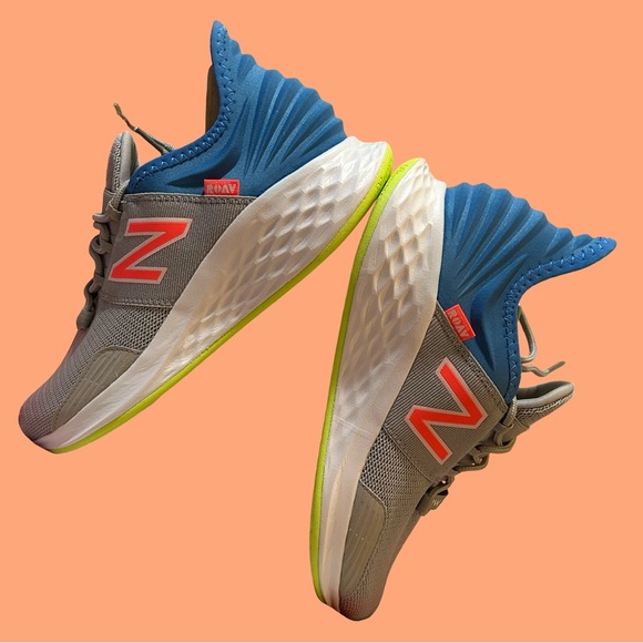 New Balance Shoes - NWT! NEW BALANCE ROV WOMENS SNEAKERS, SIZE 10. GRAY, BLUE, BRIGHT YELLOW. NO BOX
